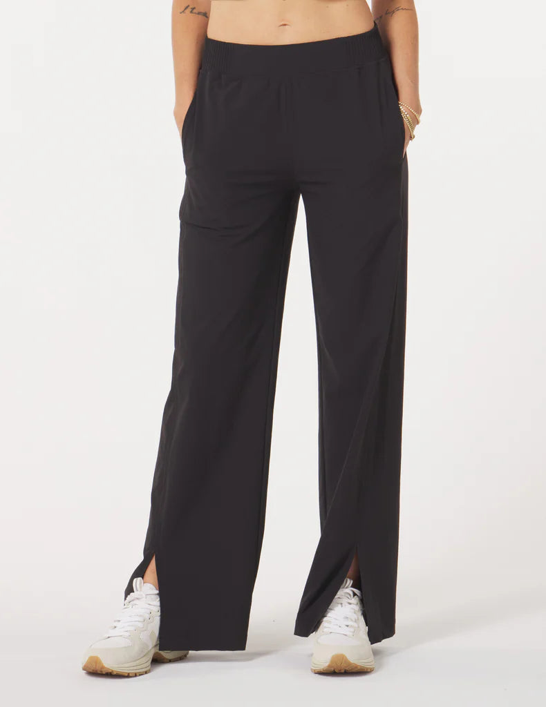 Charlotte Relaxed Pant: Black