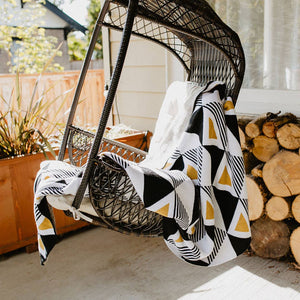 Envie Throw Blanket